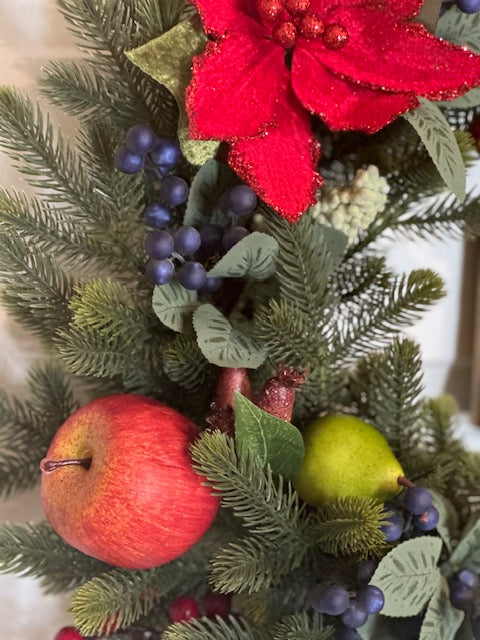 Christmas - Williamsburg Inspired Wreath